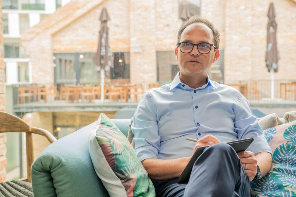 Opinii, listare la bursă, privatizare, economie,