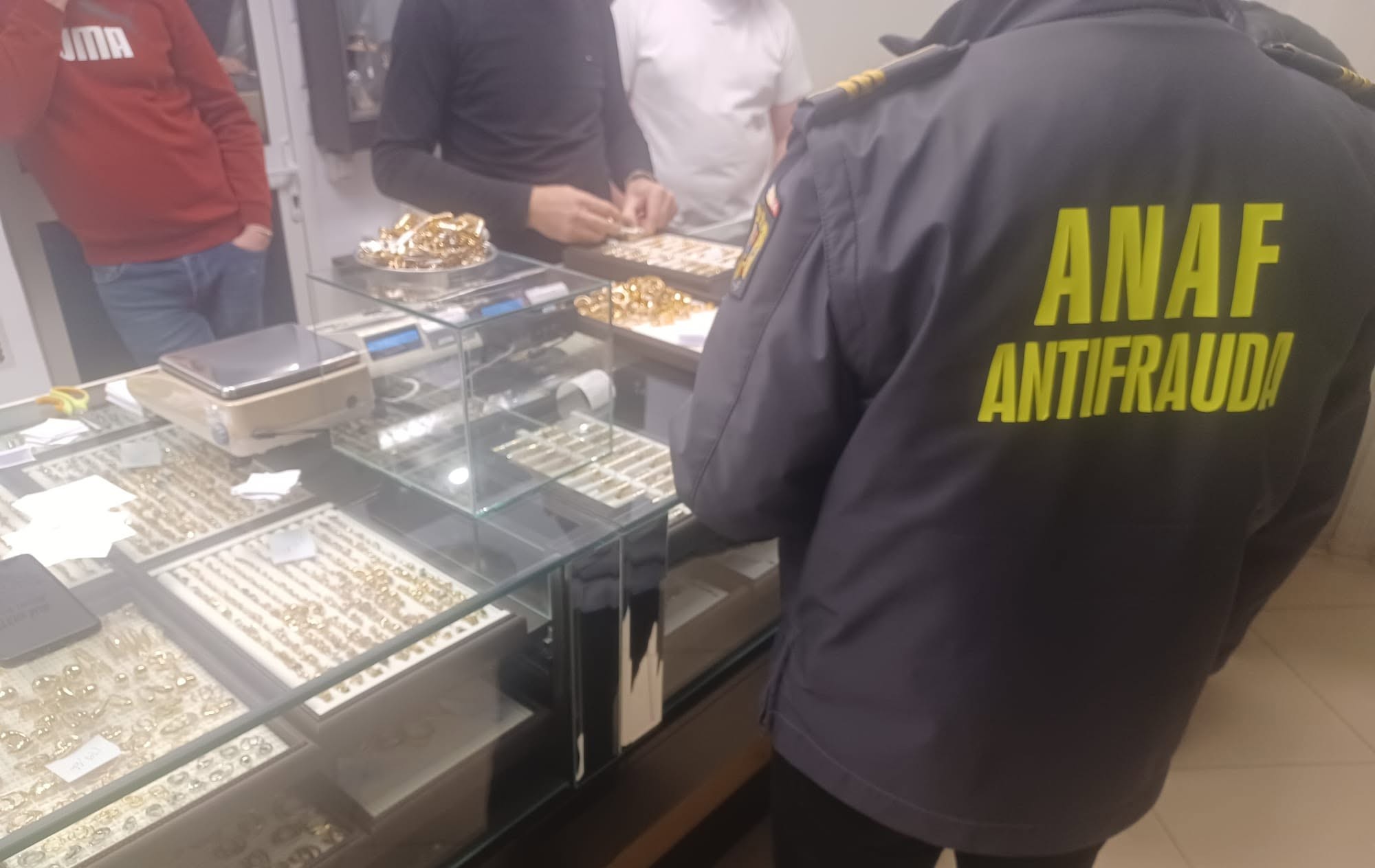 Șeful ANAF, avertisment pentru românii care încasează bani fără factură: „Vedem viața fiecărui contribuabil”