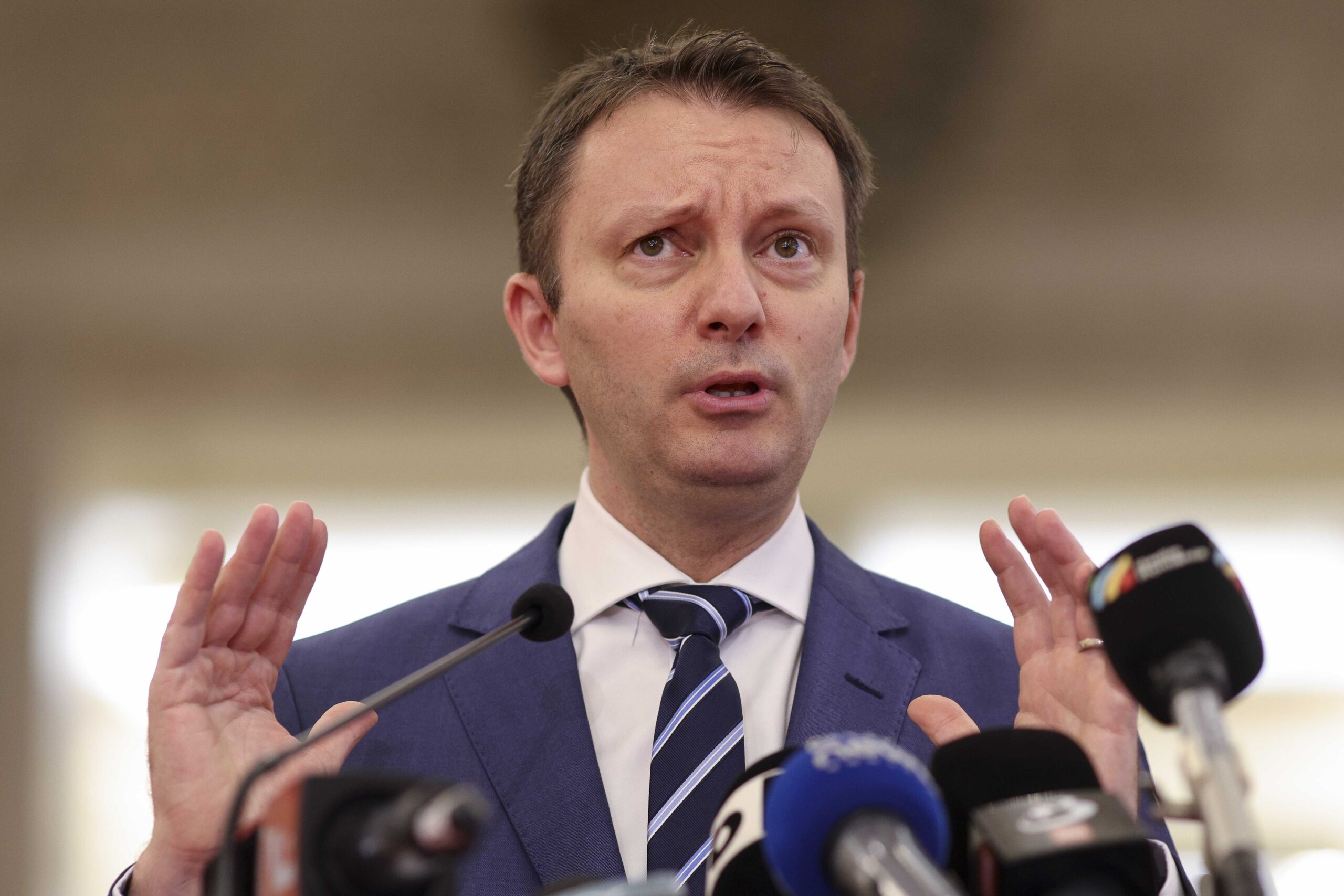 UPDATE Sorin Grindeanu îi cere lui Siegfried Mureşan să-și depună mandatul de premier desemnat / Reproșuri în cascadă făcute de liderul PSD
